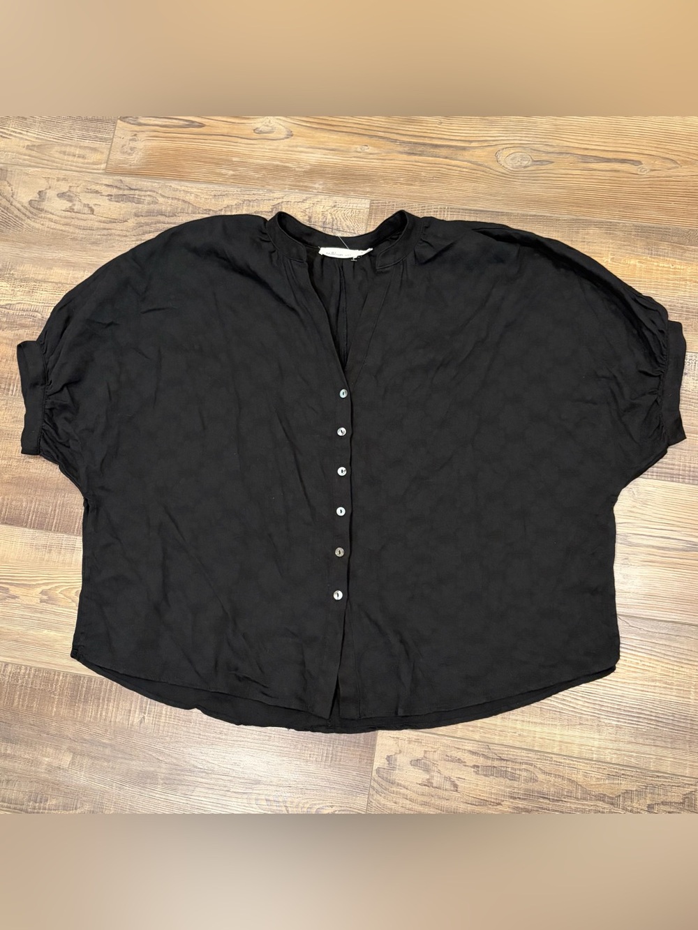 Millibon Black Short Dolman Button-Front Shirt daisy allover design